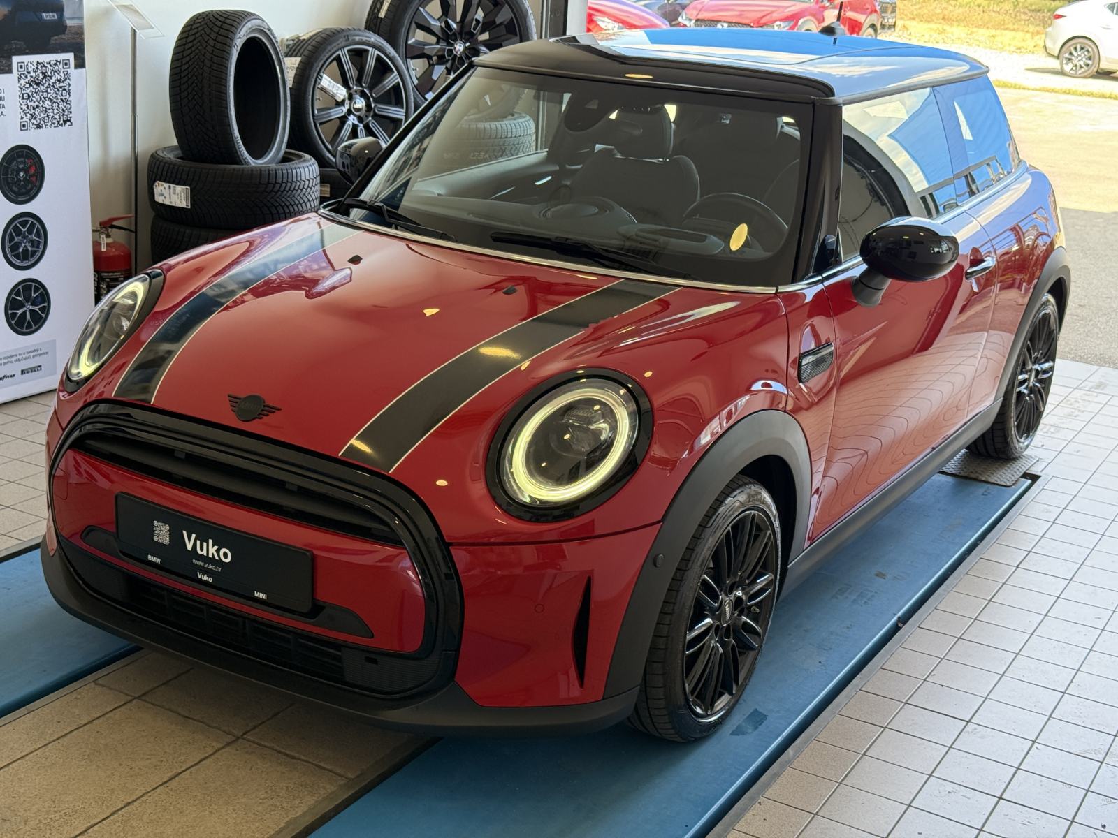 MINI Cooper, automatik, fotografija 3
