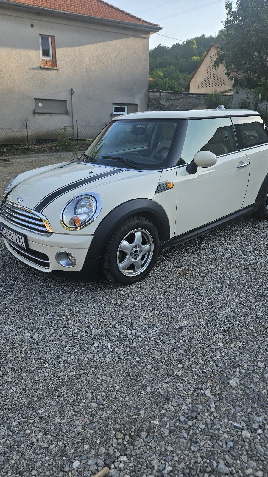 MINI Cooper Cooper ONE D // Panorama // reg. do 6/27, fotografija 3