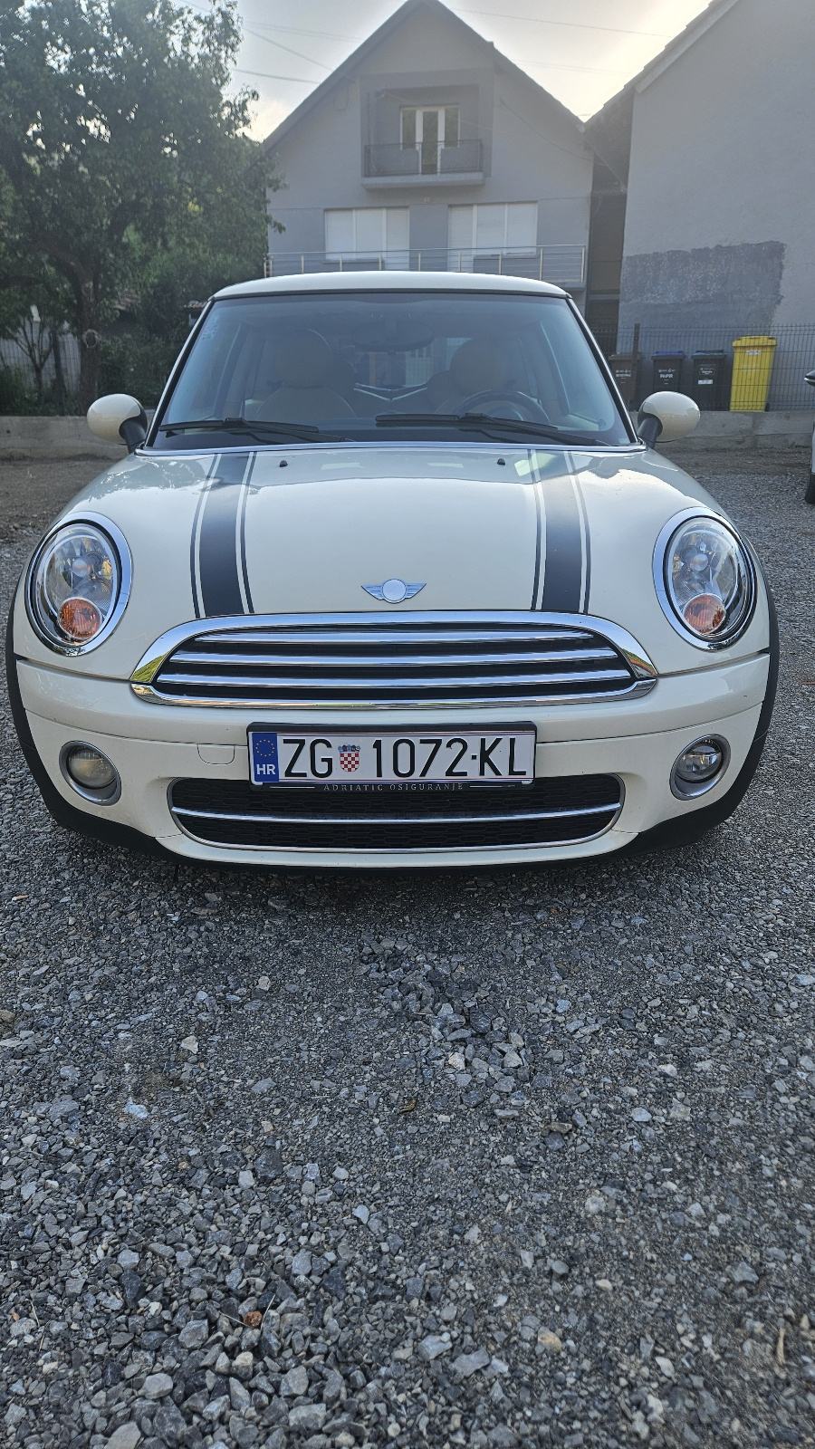 MINI Cooper Cooper ONE D // Panorama // reg. do 6/27, fotografija 2