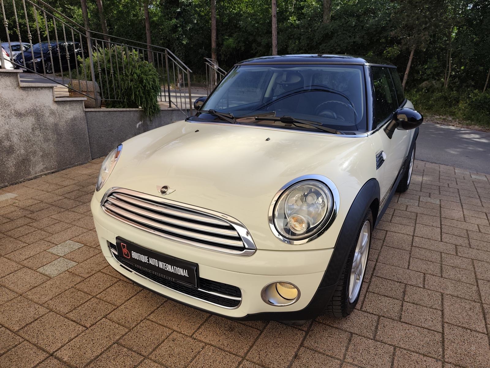 MINI Cooper Cooper 1.6 D 110 KS, IZVRSTAN!, fotografija 7
