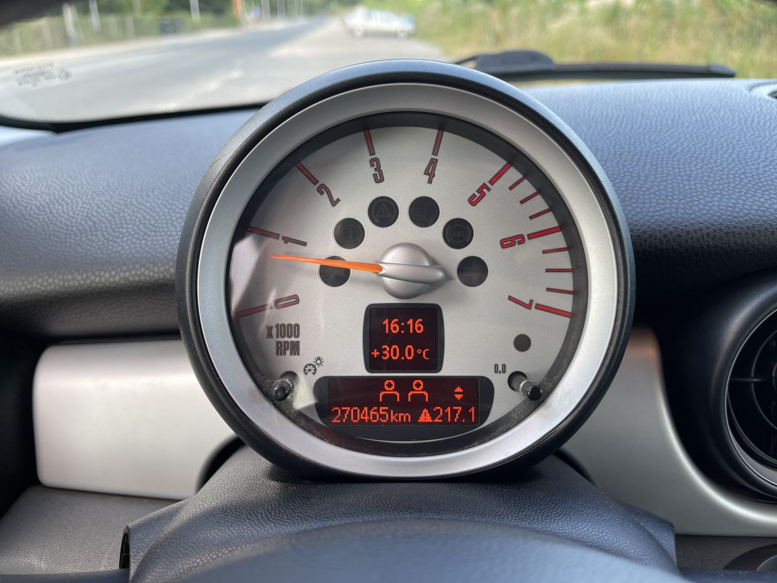 MINI Cooper D, Nove gume, Reg. do kraja godine, fotografija 11