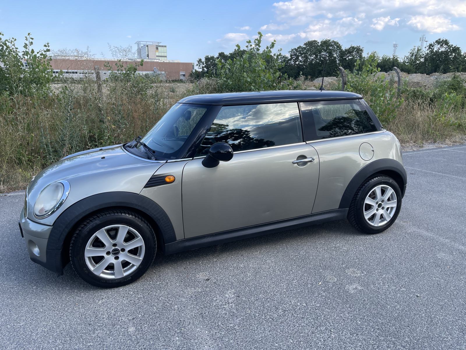 MINI Cooper D, Nove gume, Reg. do kraja godine, fotografija 2