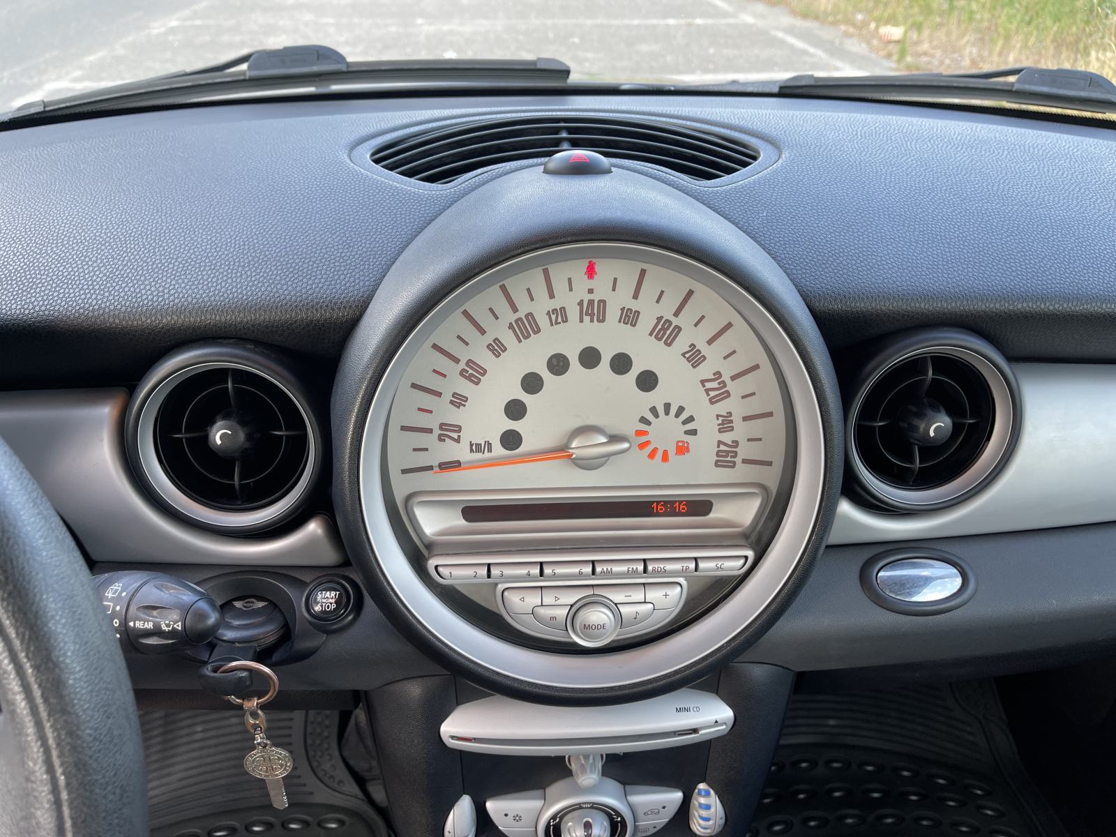 MINI Cooper D, Nove gume, Reg. do kraja godine, fotografija 12