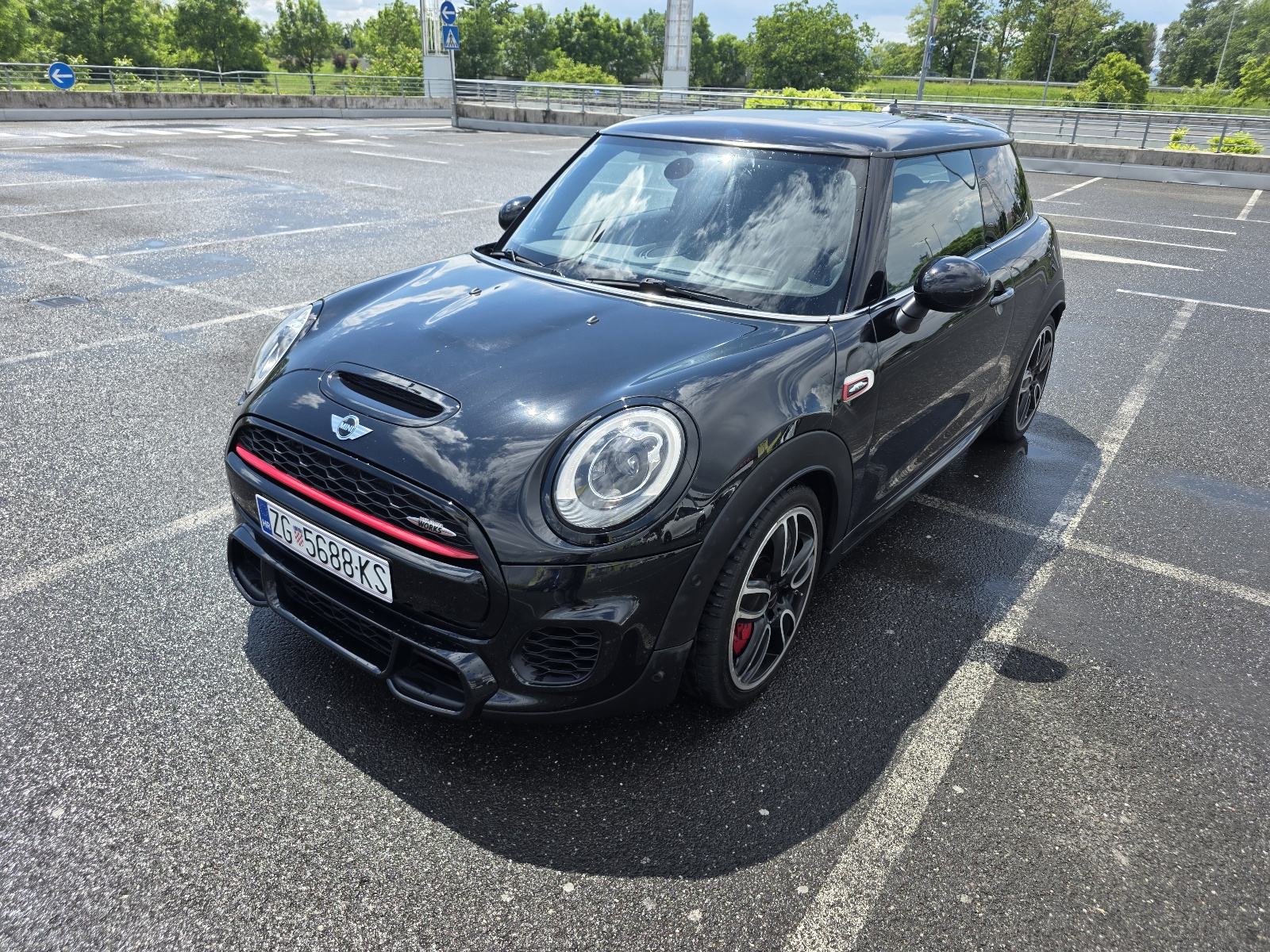 MINI Cooper JCW automatik, fotografija 2