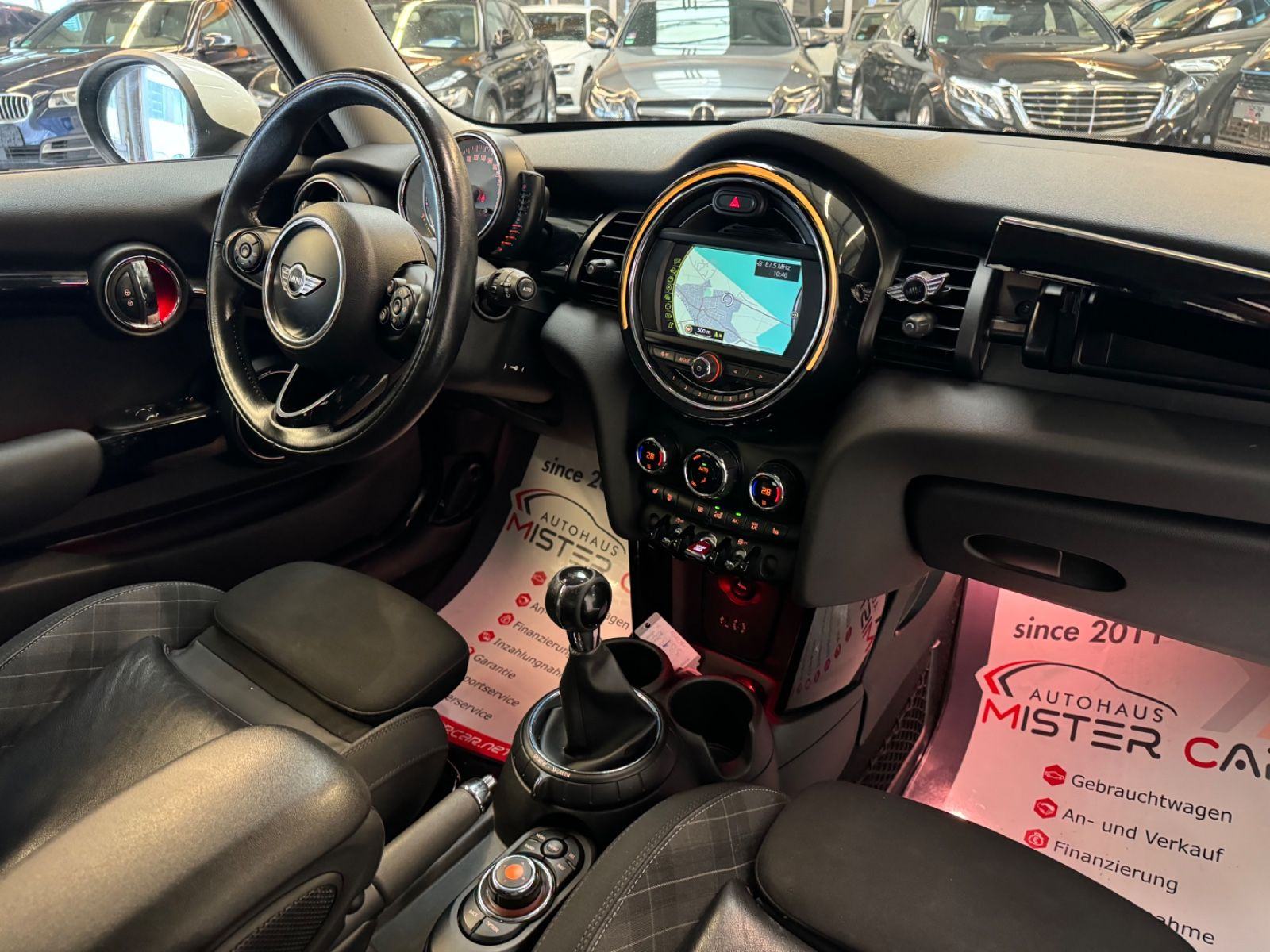 MINI Cooper D CHILI NAVI VISUAL BOOST SPORT SICEVI + GRIJANI PDC 2015, fotografija 14