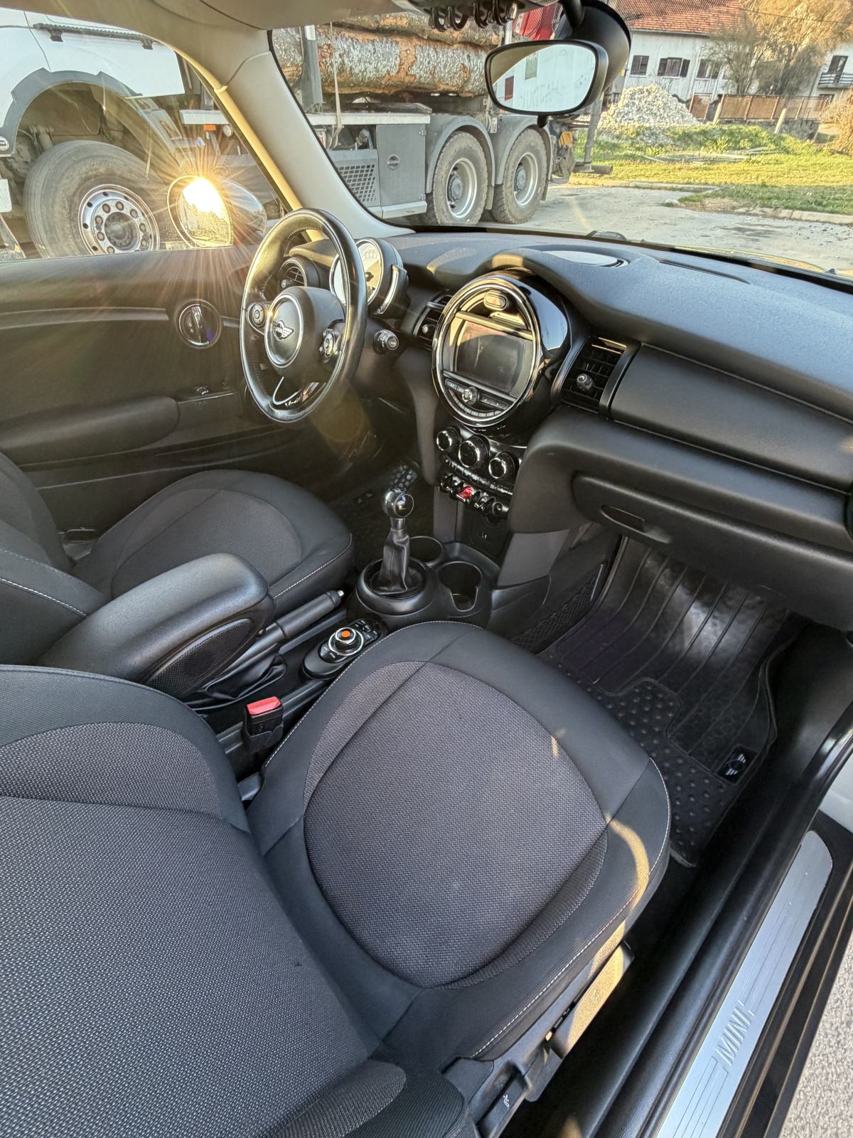 MINI Cooper D, Registriran, 2018 Godina,KAO NOVI 10.000 €, fotografija 12