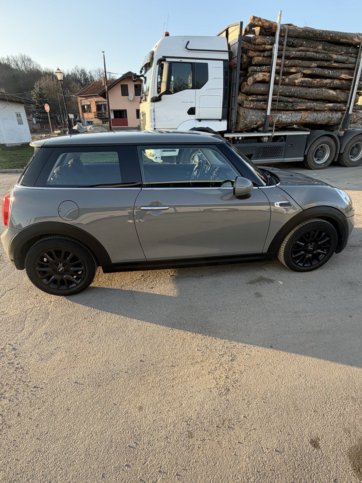 MINI Cooper D, Registriran, 2018 Godina,KAO NOVI 10.000 €, fotografija 3