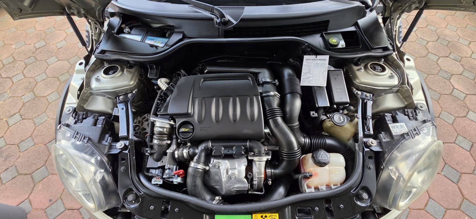 MINI Cooper D, 80KW, 6 BRZINA, KLIMA, VELIKI I MALI SERVIS., fotografija 9