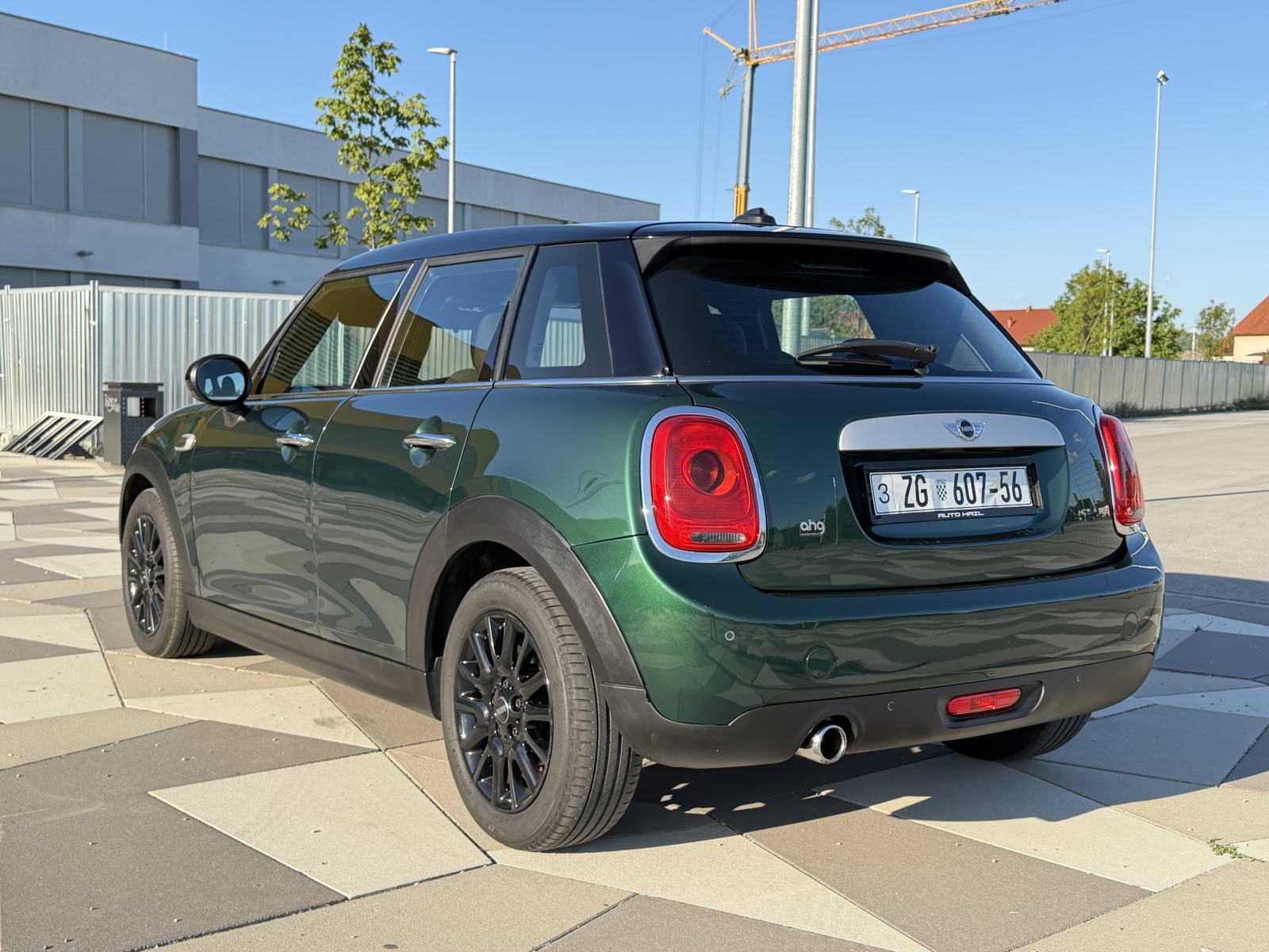 MINI Cooper F55 CHILLI CARPLAY PROF. NAVI AMBIENT LIGHT, fotografija 6