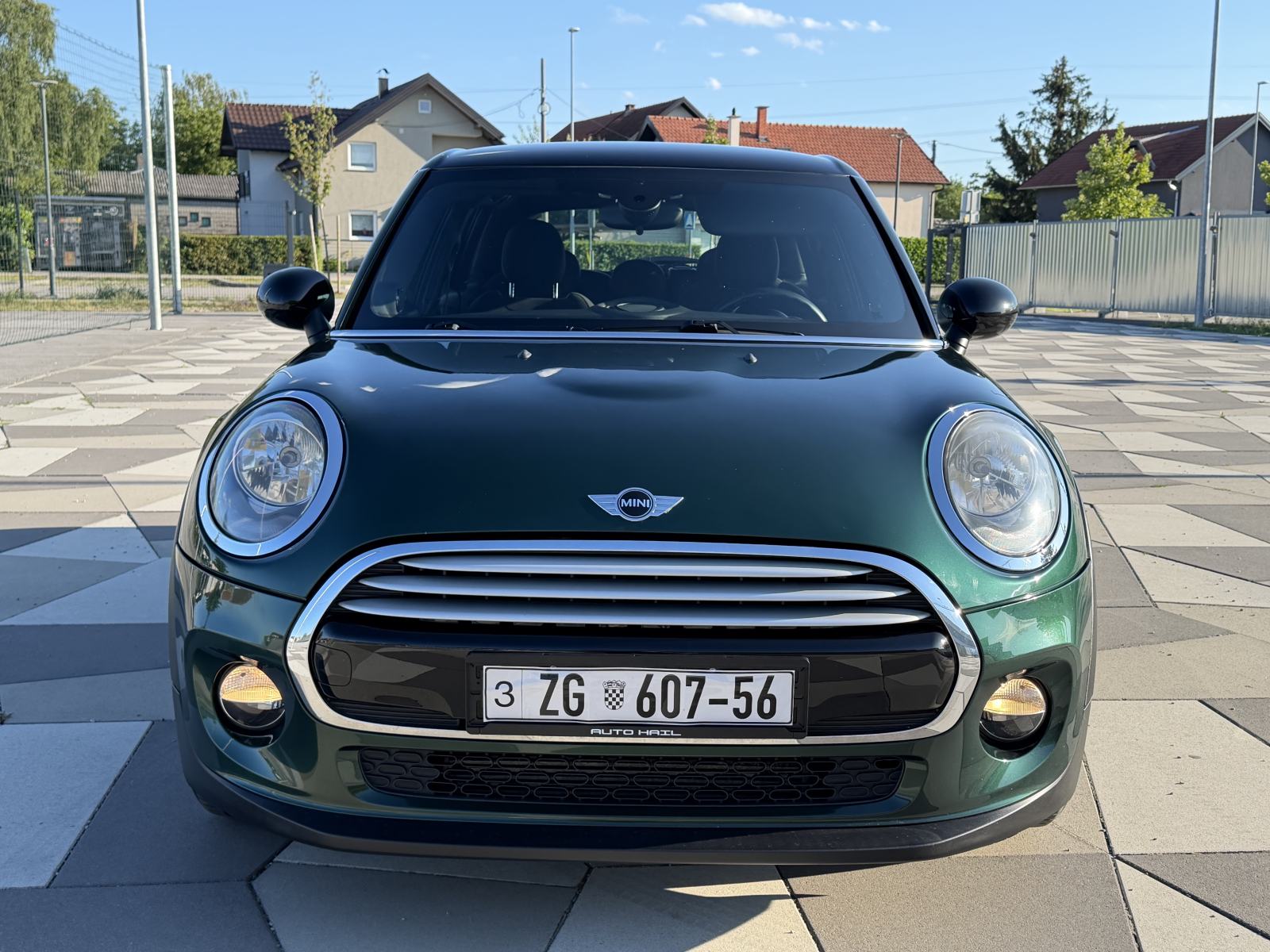 MINI Cooper F55 CHILLI CARPLAY PROF. NAVI AMBIENT LIGHT, fotografija 2