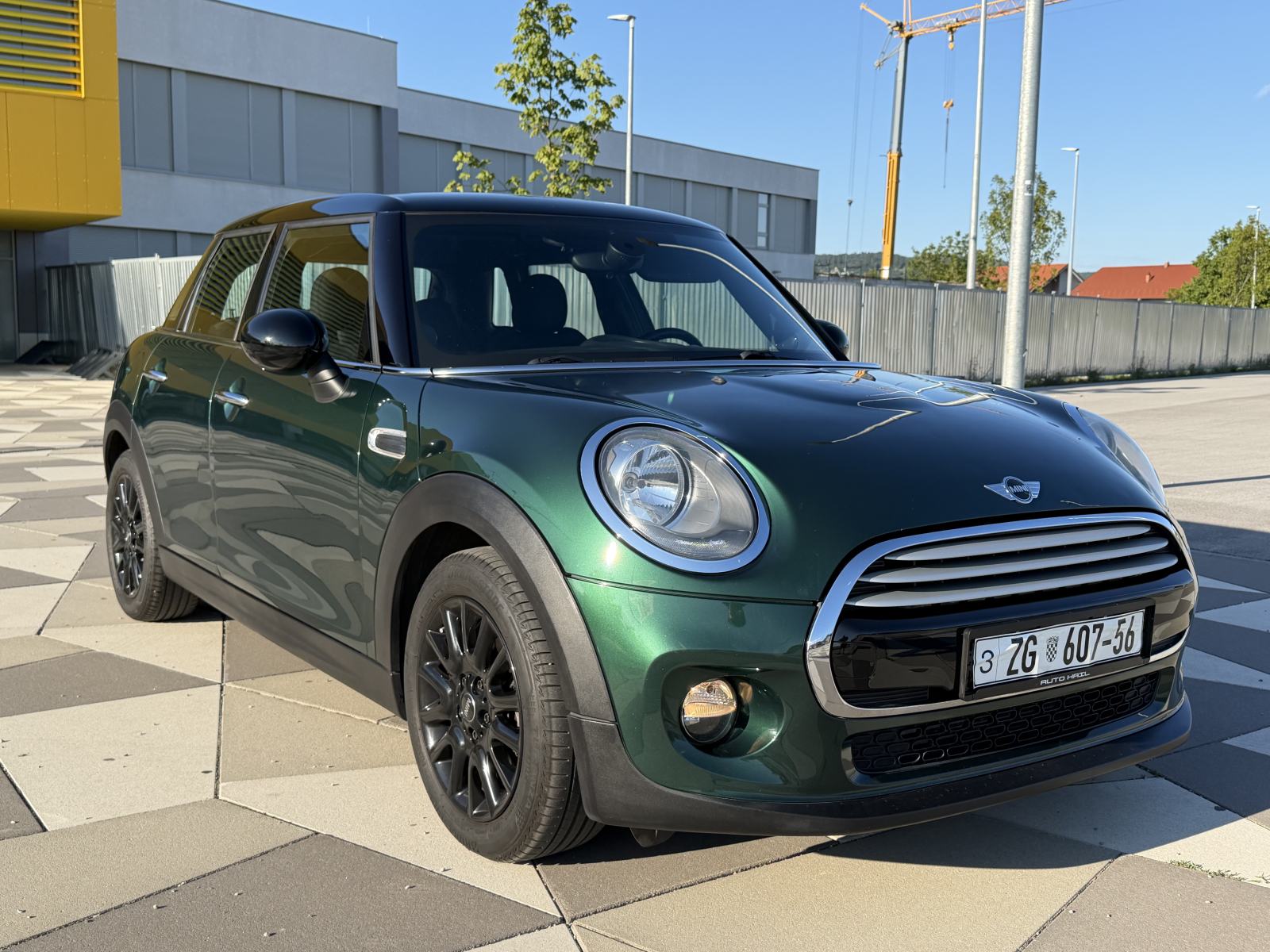 MINI Cooper F55 CHILLI CARPLAY PROF. NAVI AMBIENT LIGHT, fotografija 3