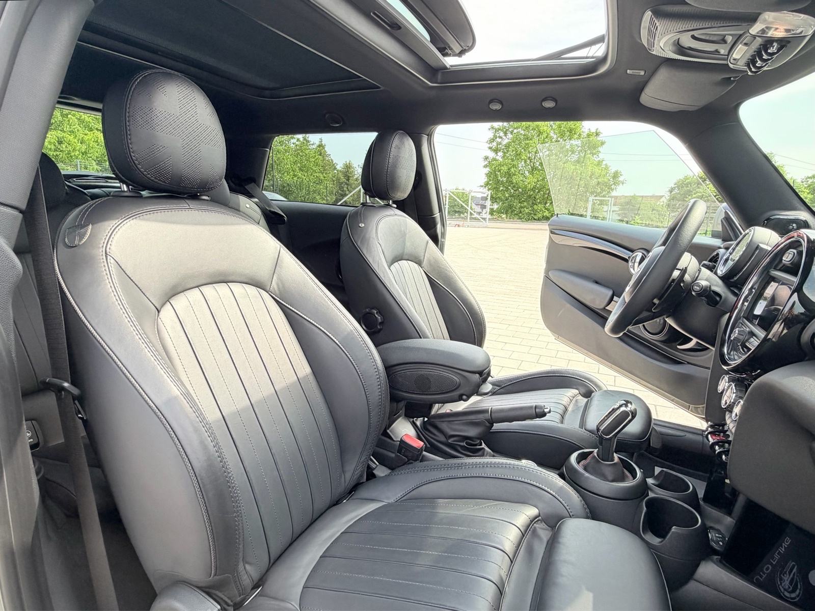MINI Cooper S John Cooper Works 2.0*HARMAN*PANORAMA*LED*KEYLESS*, fotografija 20