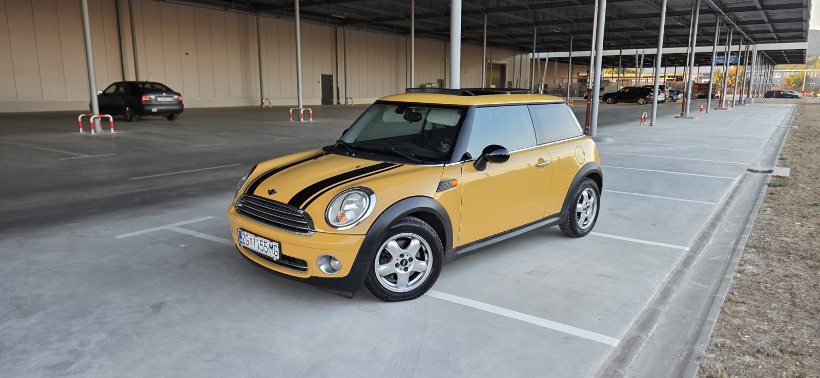 MINI Cooper Mini One reg. do 07/27, Super stanje, fotografija 1