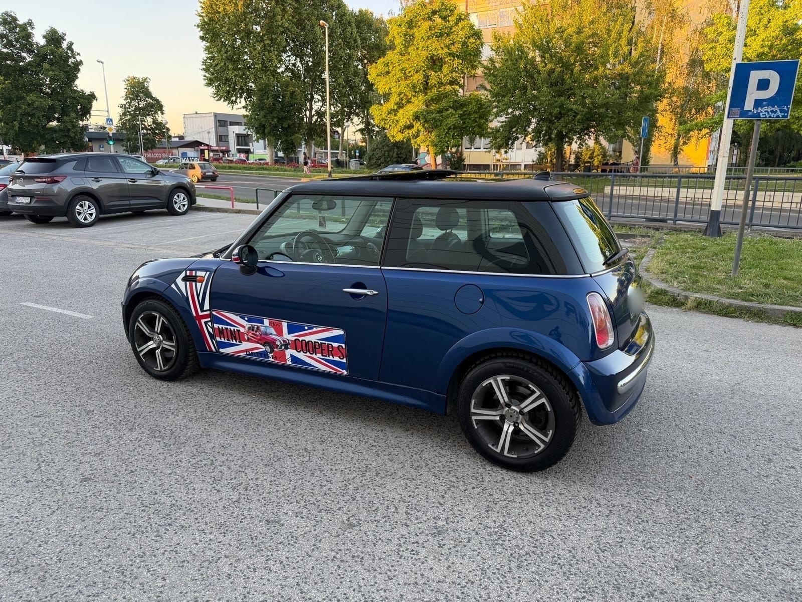 MINI COOPER 1,4 D MAXX OPREMA KOŽA TV NAVI PANORAMA HARMAN CARDAN, fotografija 3