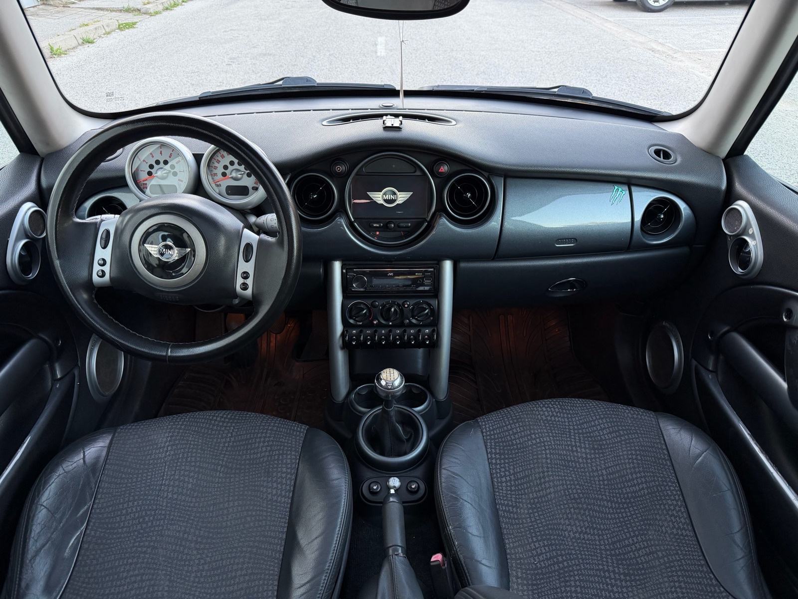 MINI COOPER 1,4 D MAXX OPREMA KOŽA TV NAVI PANORAMA HARMAN CARDAN, fotografija 12