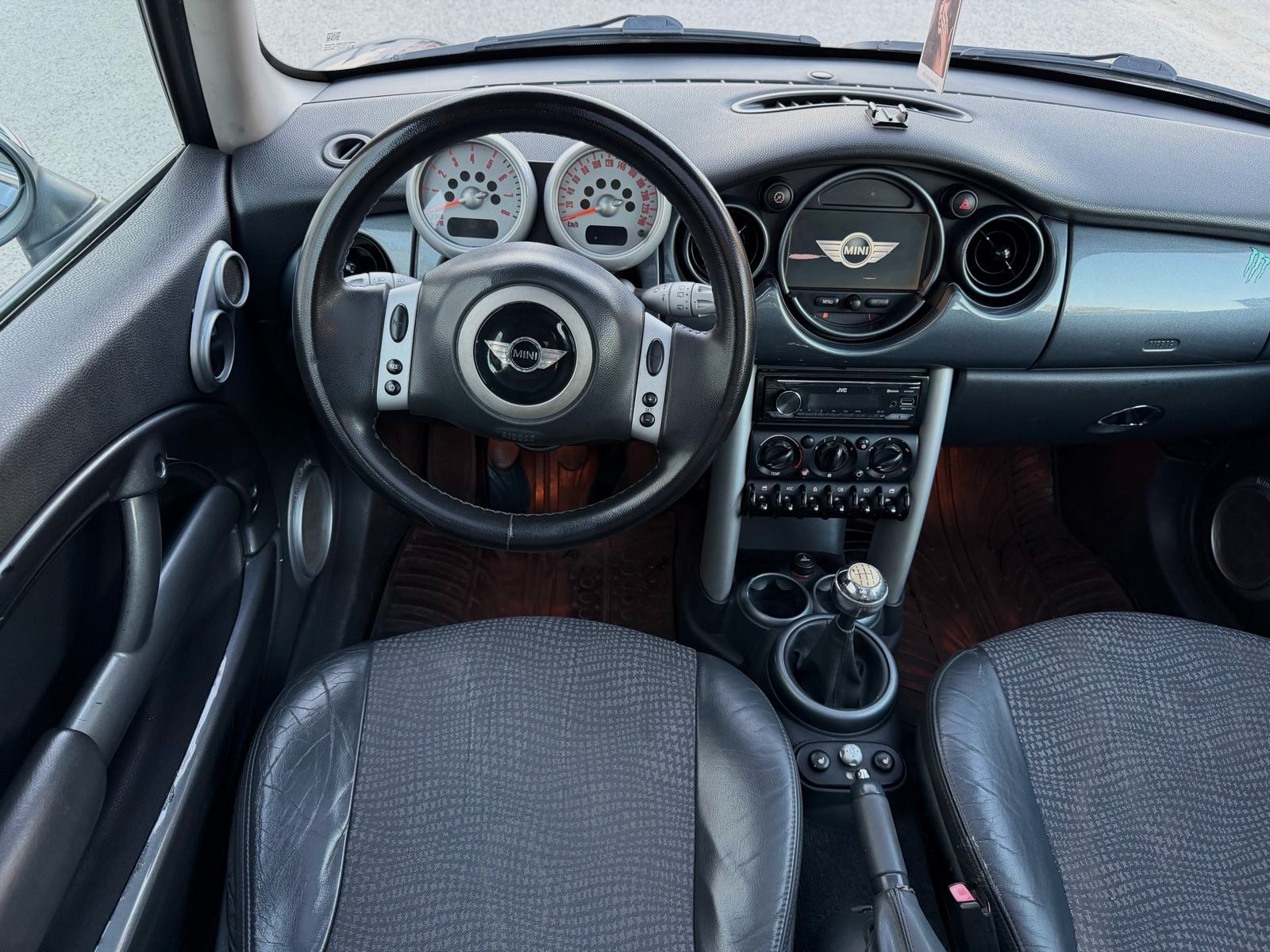 MINI COOPER 1,4 D MAXX OPREMA KOŽA TV NAVI PANORAMA HARMAN CARDAN, fotografija 13