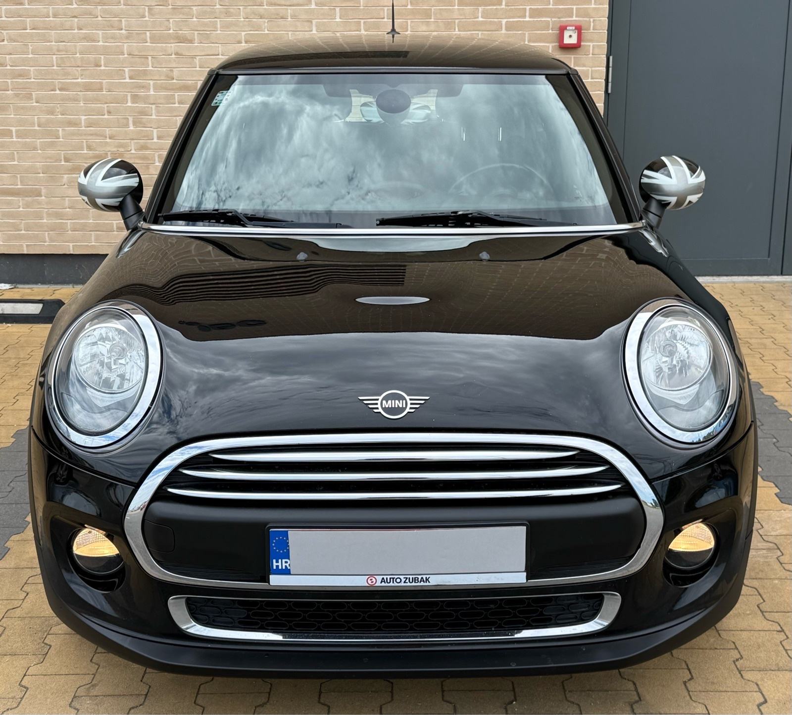 MINI Cooper One 1.5d•NAVI•LED•KEYLESS•ODLIČAN, fotografija 3