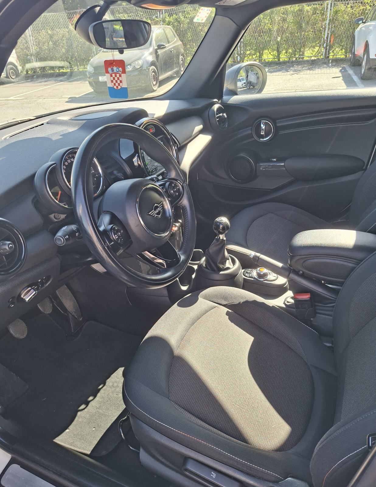 MINI Cooper One-2019-NAVI-GARANCIJA 1GOD-REG 1GOD, fotografija 12