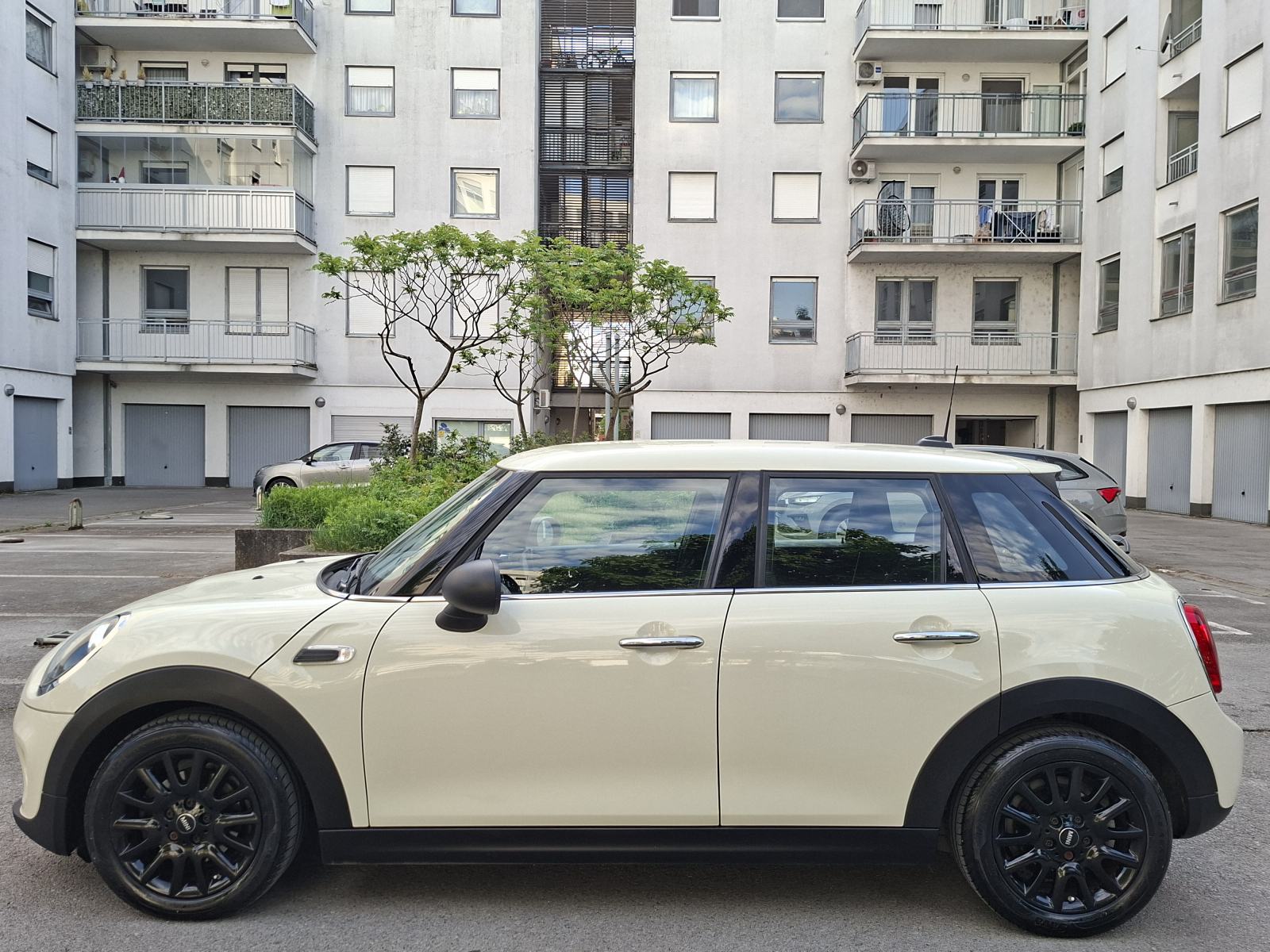 MINI Cooper One-2019-NAVI-GARANCIJA 1GOD-REG 1GOD, fotografija 6