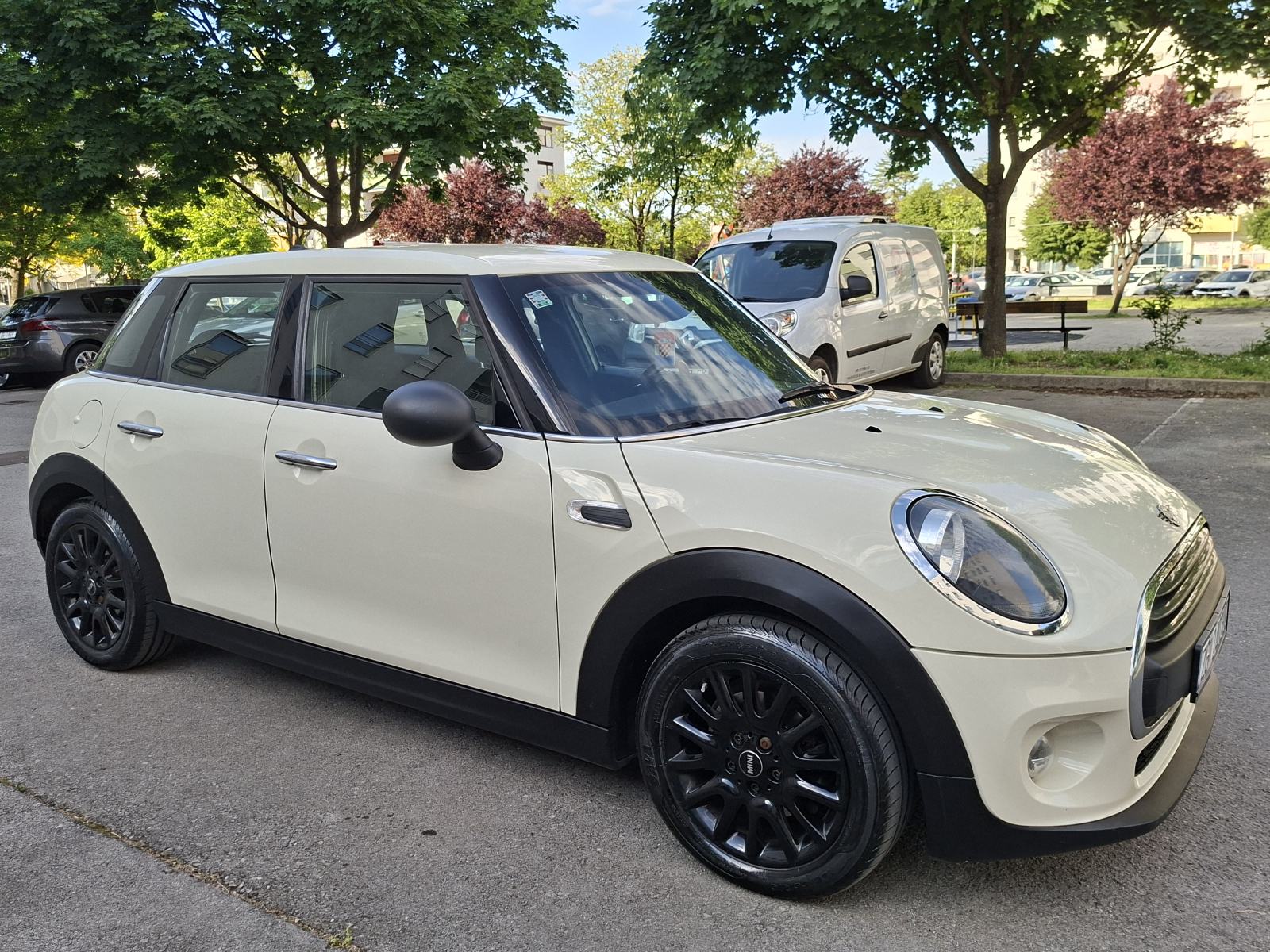 MINI Cooper One-2019-NAVI-GARANCIJA 1GOD-REG 1GOD, fotografija 2