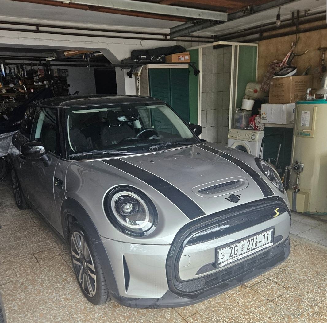 MINI Cooper SE automatik 1.Vlasnica 23600eu, fotografija 9