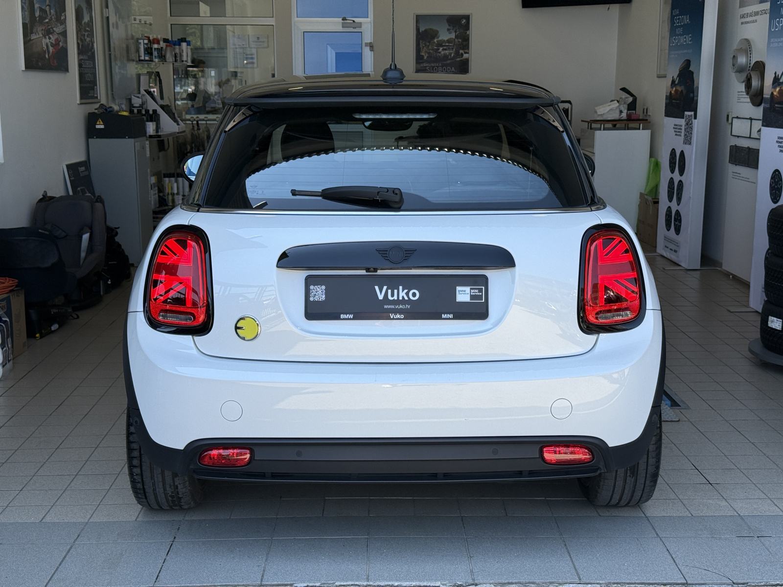 MINI Cooper SE automatik, fotografija 6