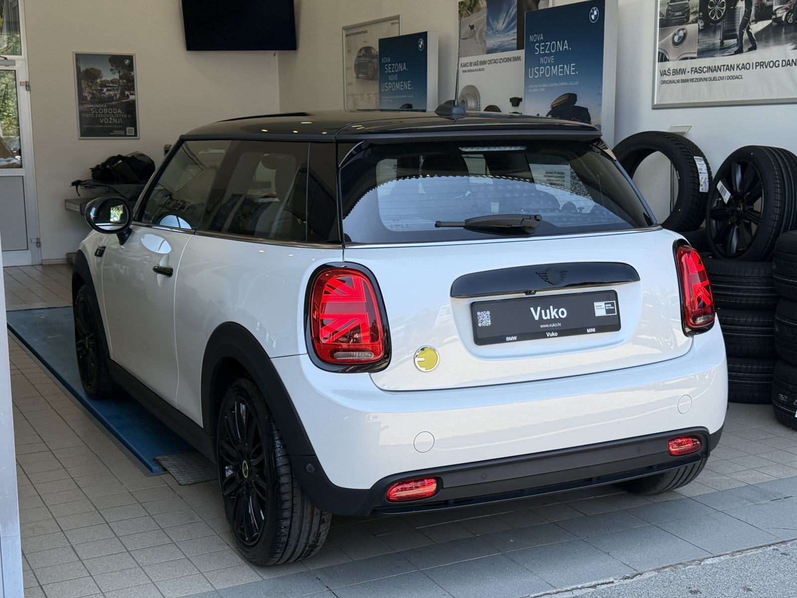 MINI Cooper SE automatik, fotografija 5