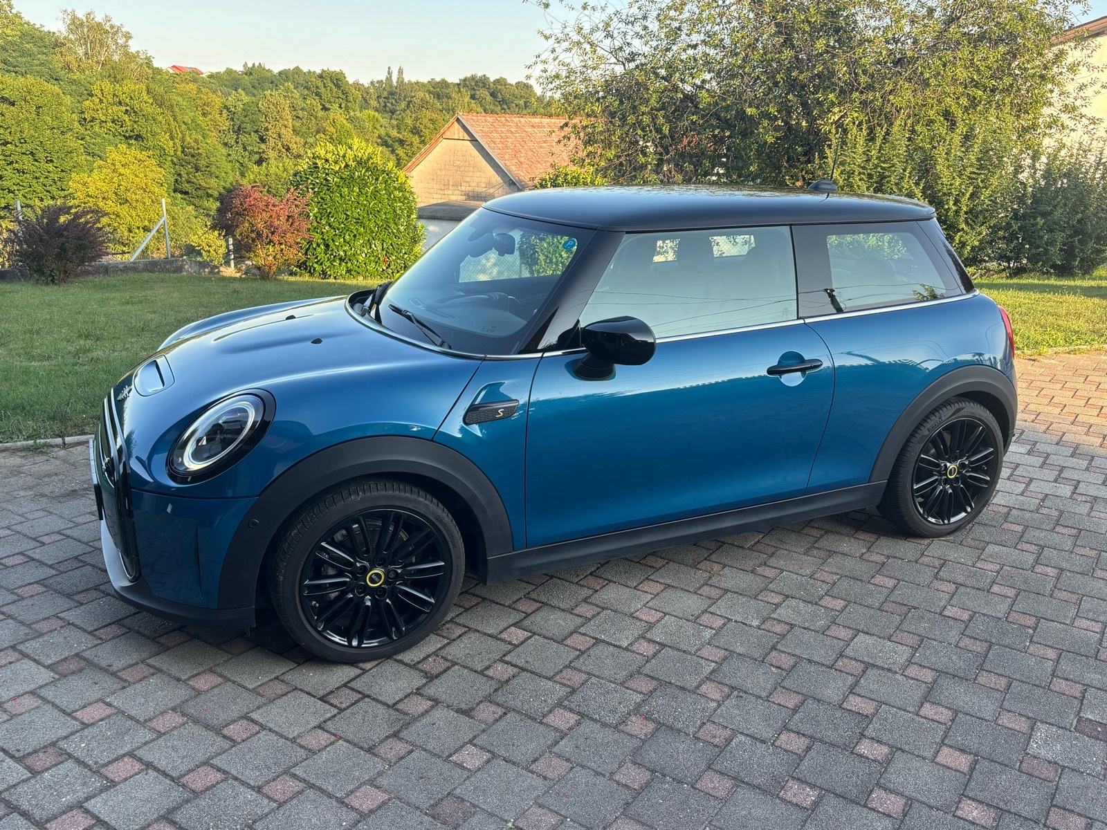 MINI Cooper SE automatik, fotografija 1