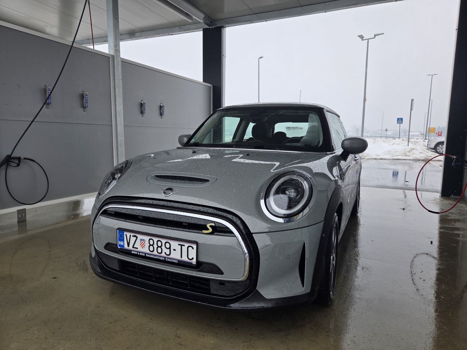 MINI Cooper SE ELEKTRIČNI automatik, 135 KW