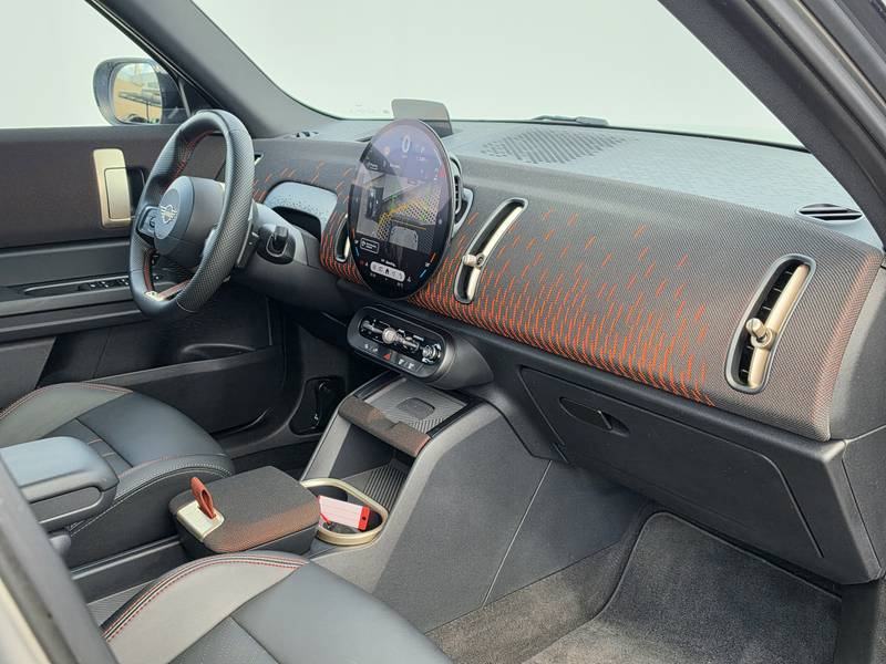 MINI Countryman 1.5 I JCV TRIM automatik, fotografija 7