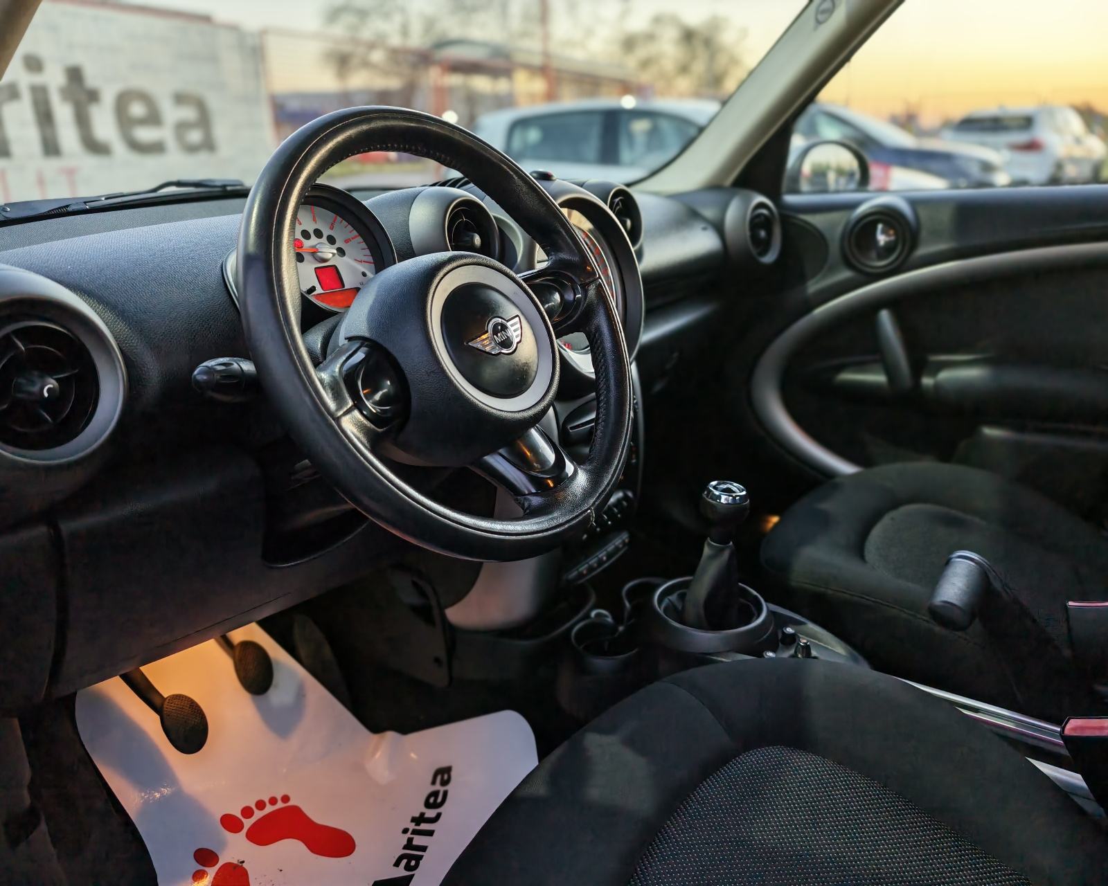 MINI Countryman 1.6D*4x4*led*Navi*top stanje., fotografija 7