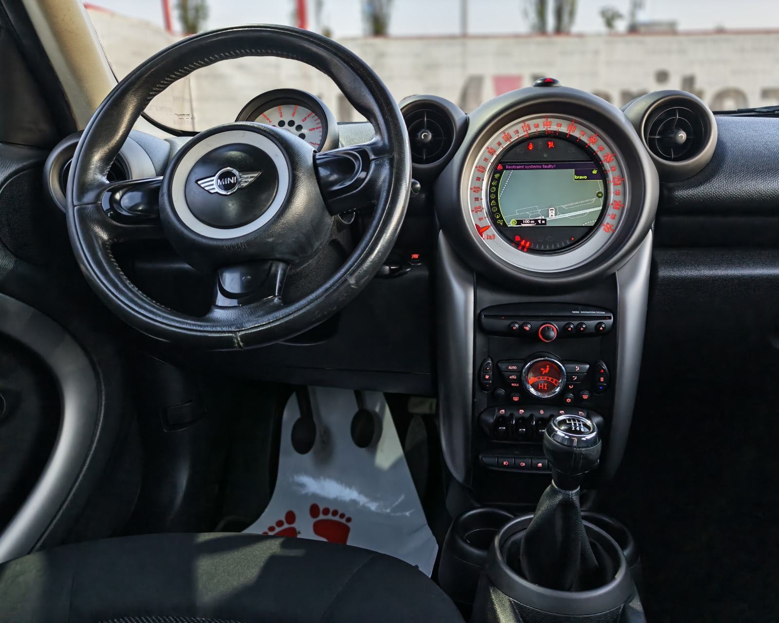 MINI Countryman 1.6D*4x4*led*Navi*top stanje., fotografija 13