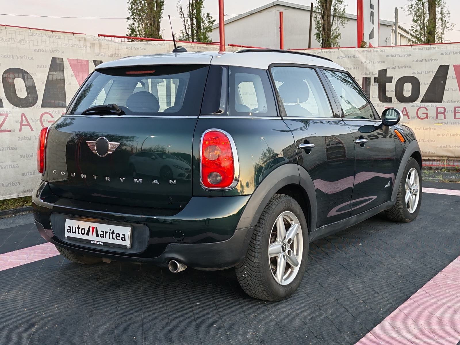 MINI Countryman 1.6D*4x4*led*Navi*top stanje., fotografija 15