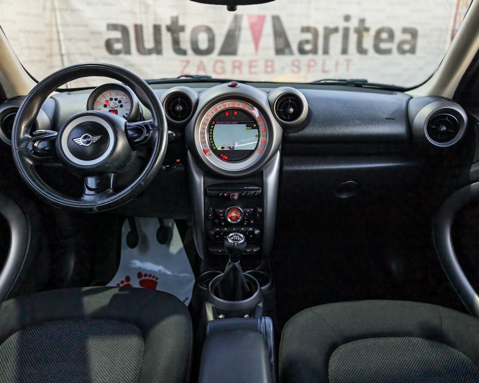 MINI Countryman 1.6D*4x4*led*Navi*top stanje., fotografija 11