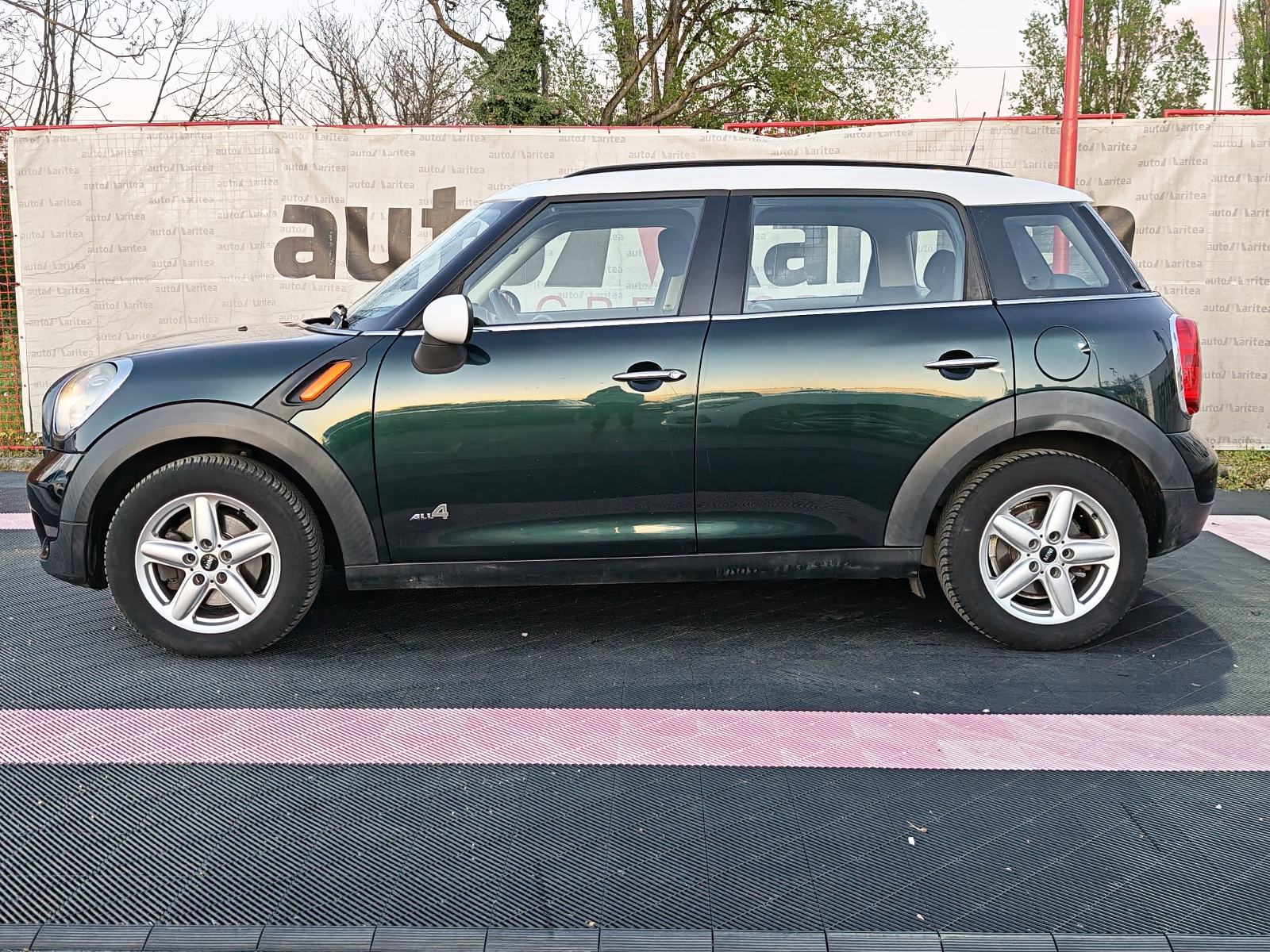 MINI Countryman 1.6D*4x4*led*Navi*top stanje., fotografija 5