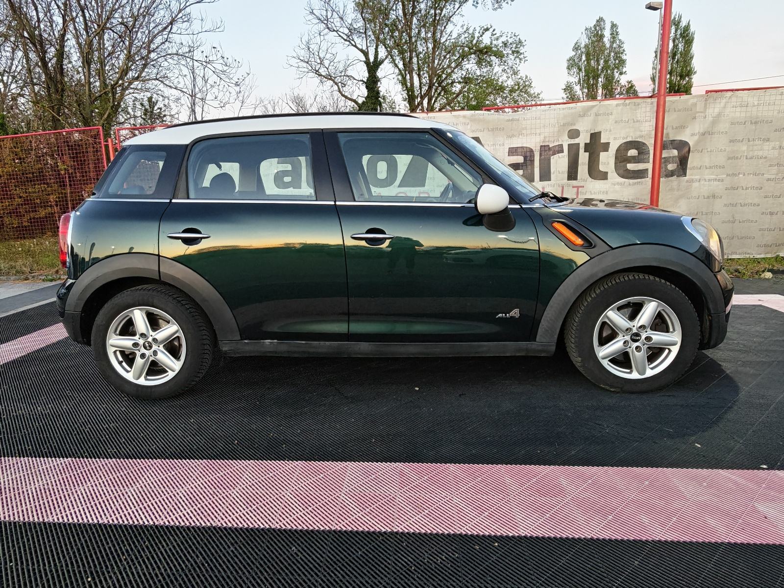 MINI Countryman 1.6D*4x4*led*Navi*top stanje., fotografija 18