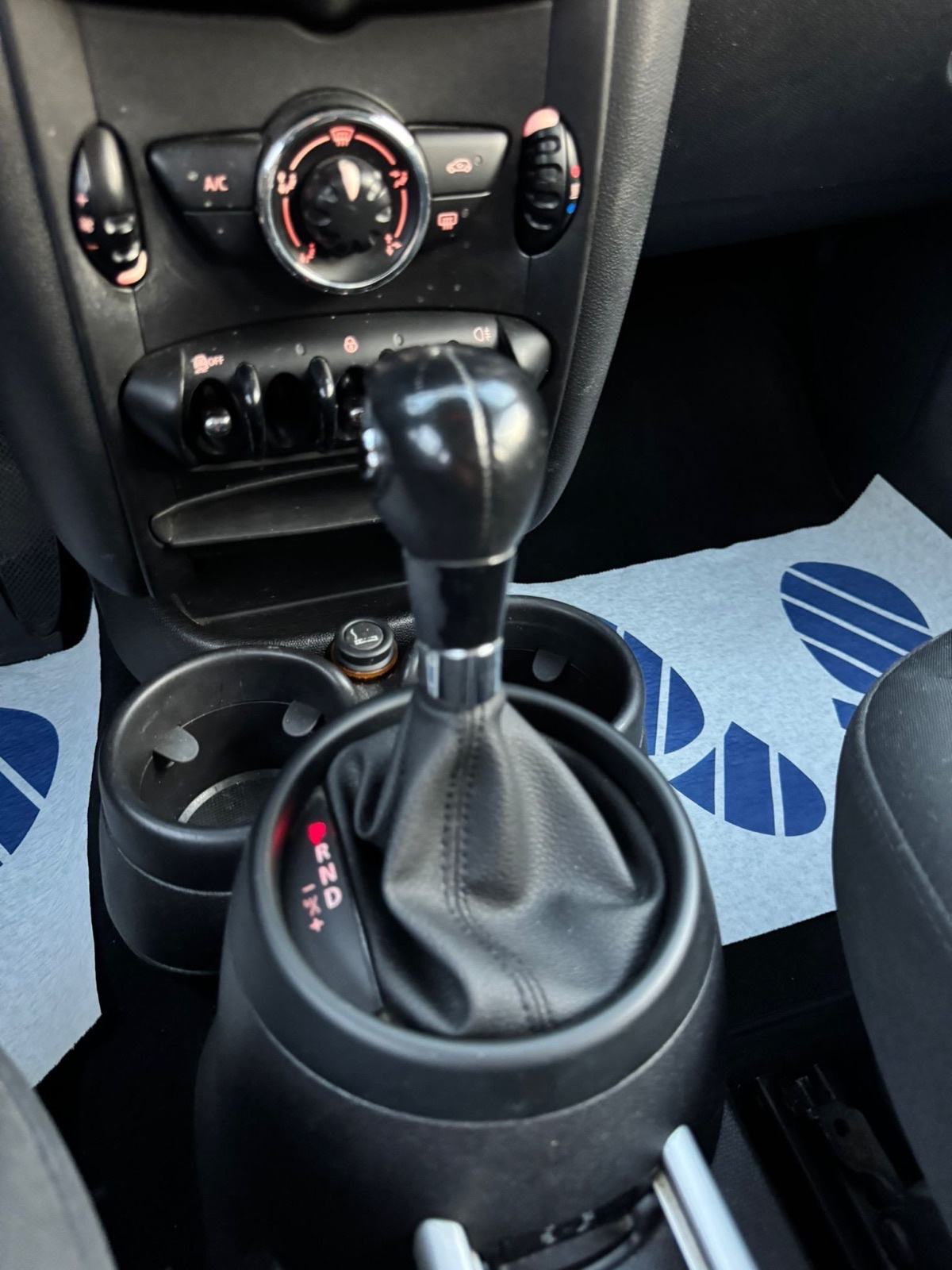 MINI Countryman Cooper 2,0 D AUTOMATIK—Mod 2016—VELIKI SERVIS—JAMSTVO!, fotografija 15
