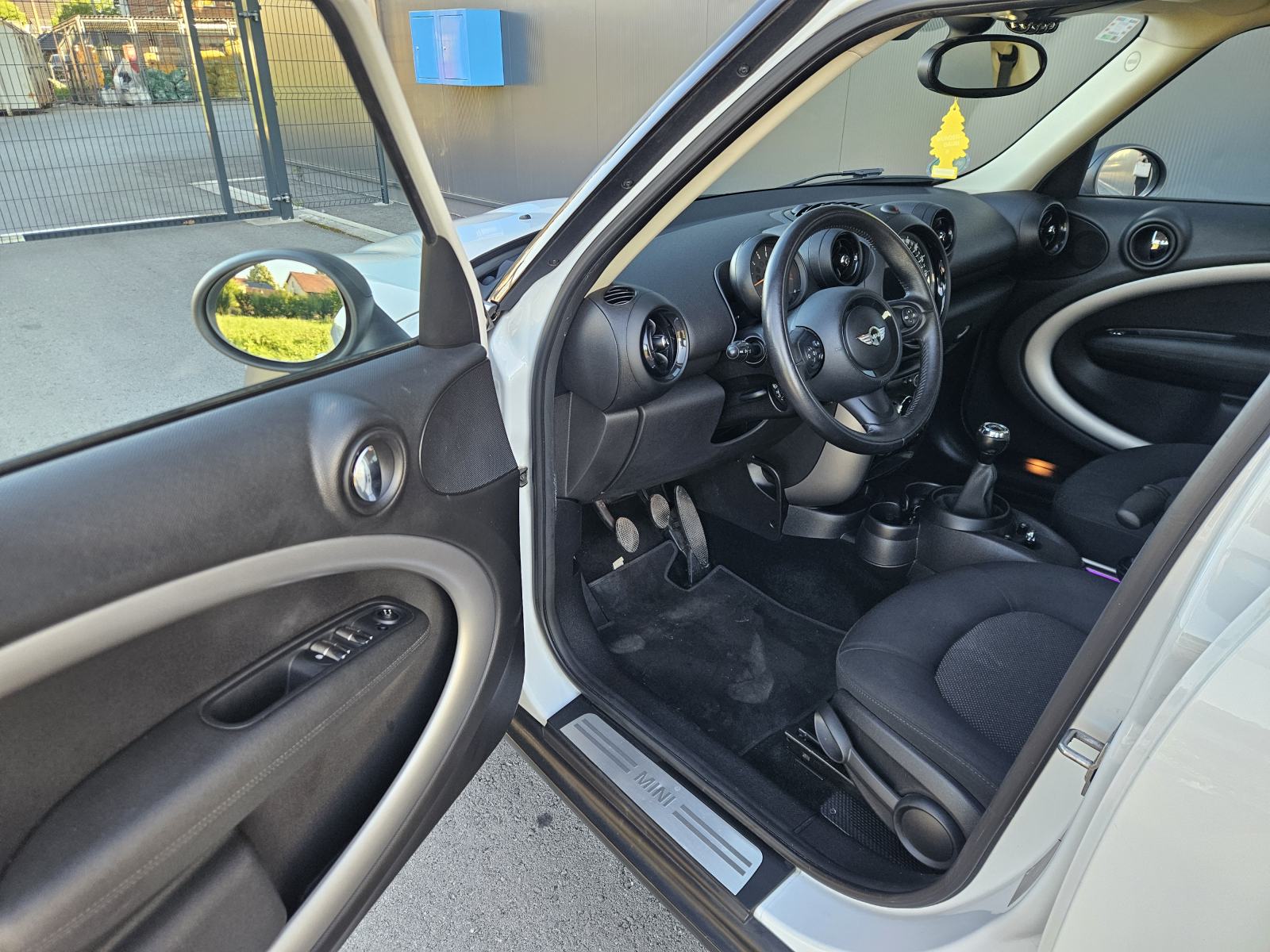 MINI Countryman Cooper D, fotografija 7