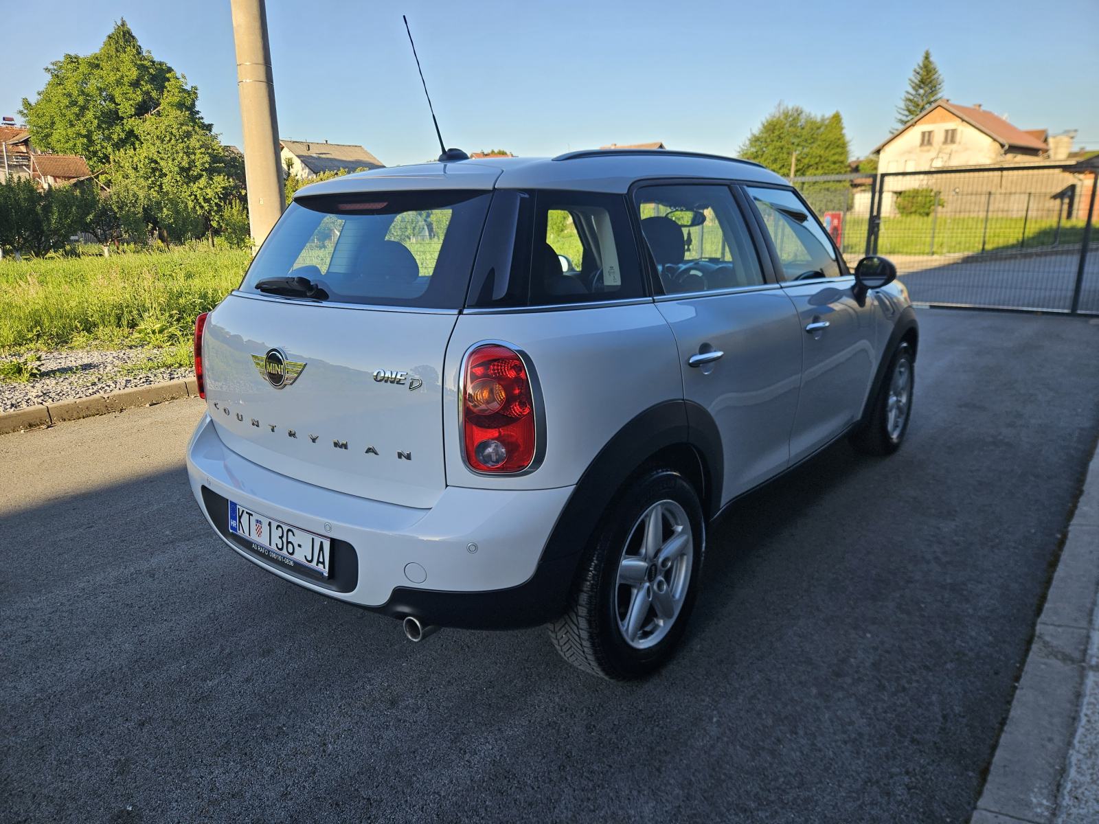 MINI Countryman Cooper D, fotografija 6