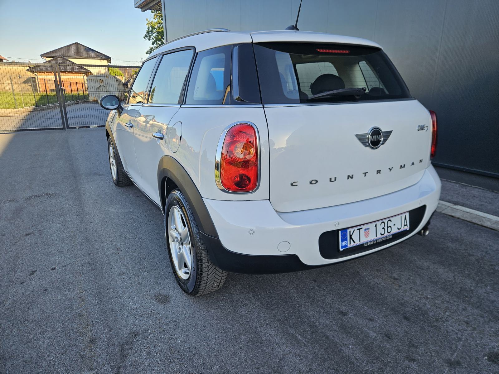 MINI Countryman Cooper D, fotografija 4