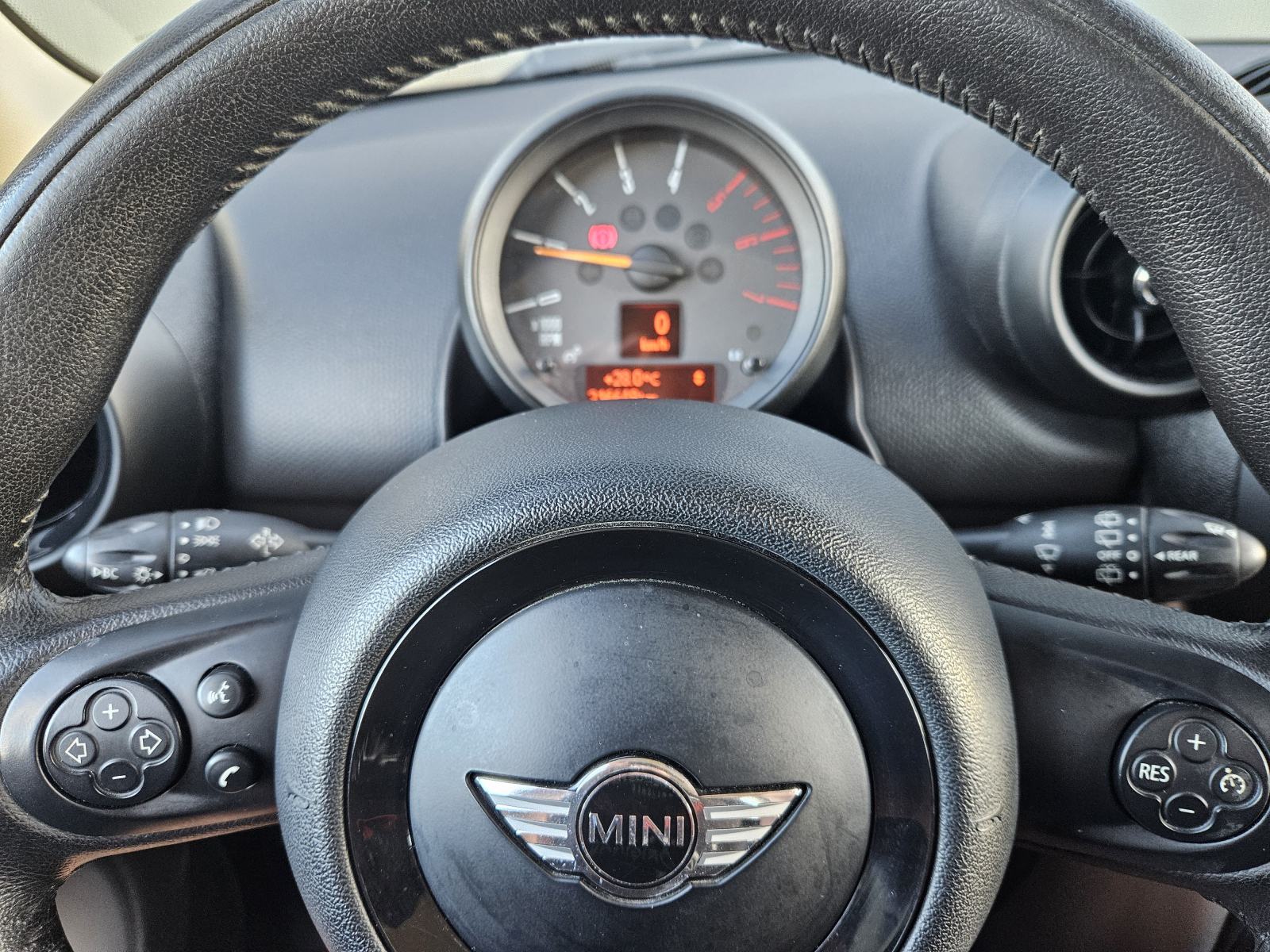 MINI Countryman Cooper D, fotografija 14