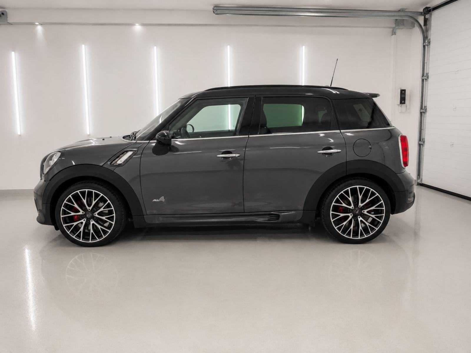 MINI COUNTRYMAN - JOHN COOPER WORKS -, fotografija 3