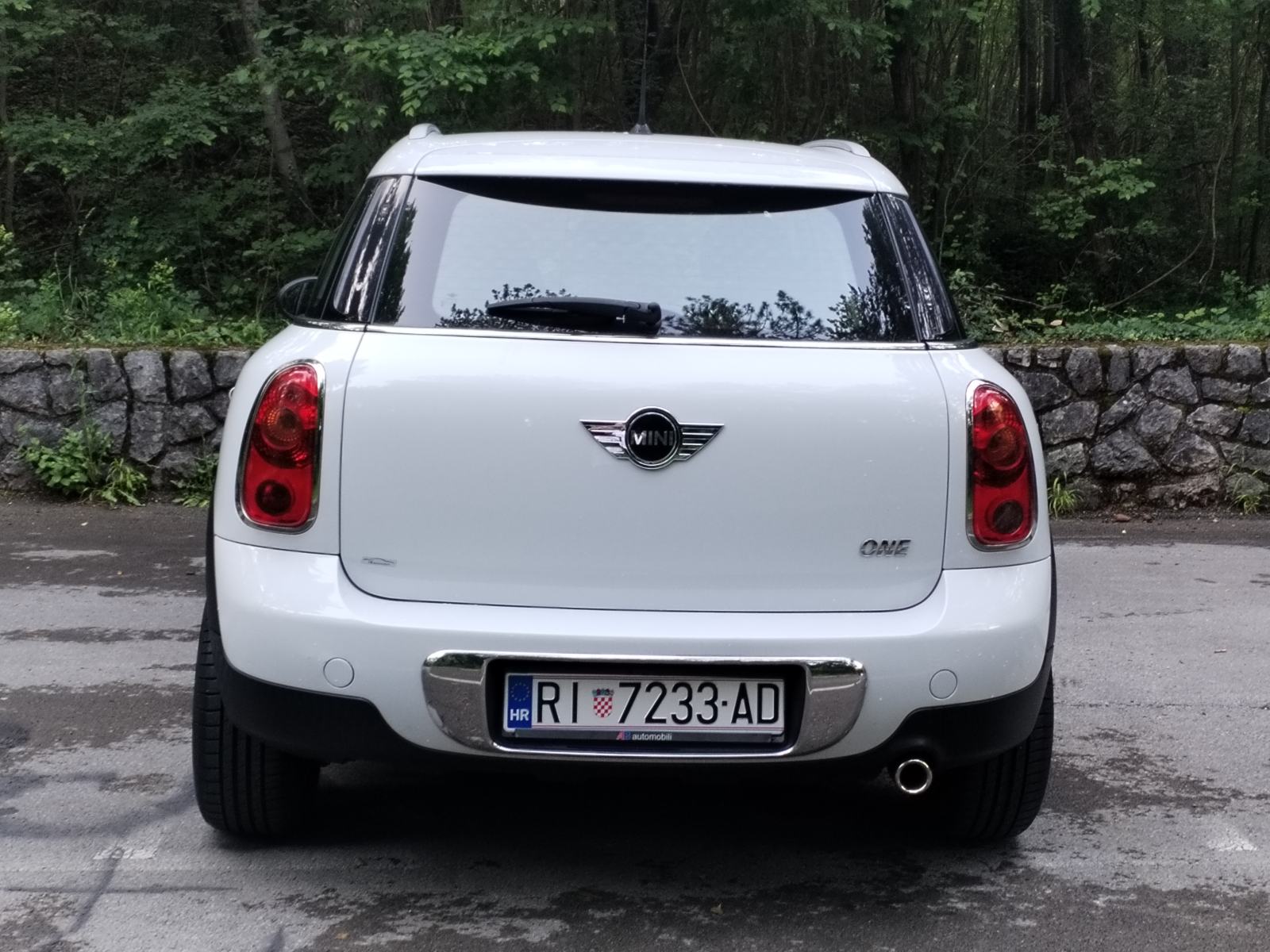 MINI Countryman One--samo 111800 km--izuzetno sačuvan, fotografija 6