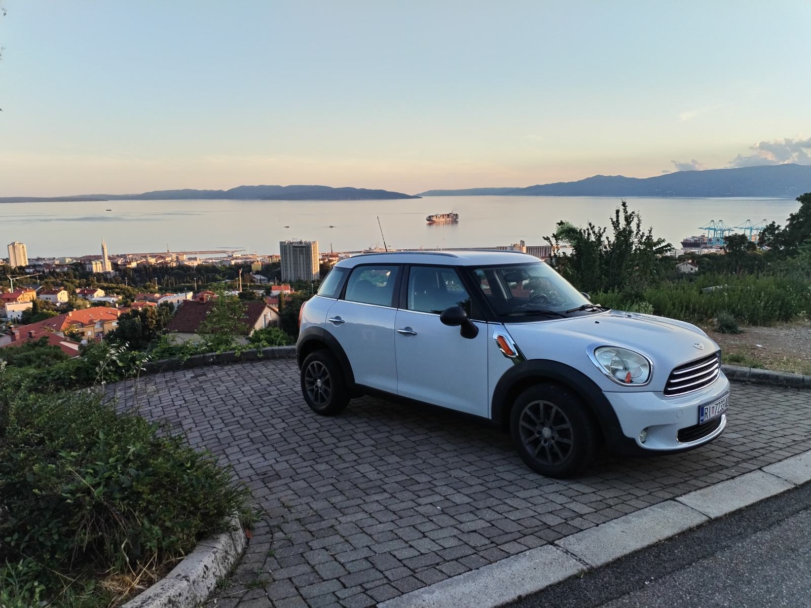 MINI Countryman One--samo 111800 km--izuzetno sačuvan, fotografija 3