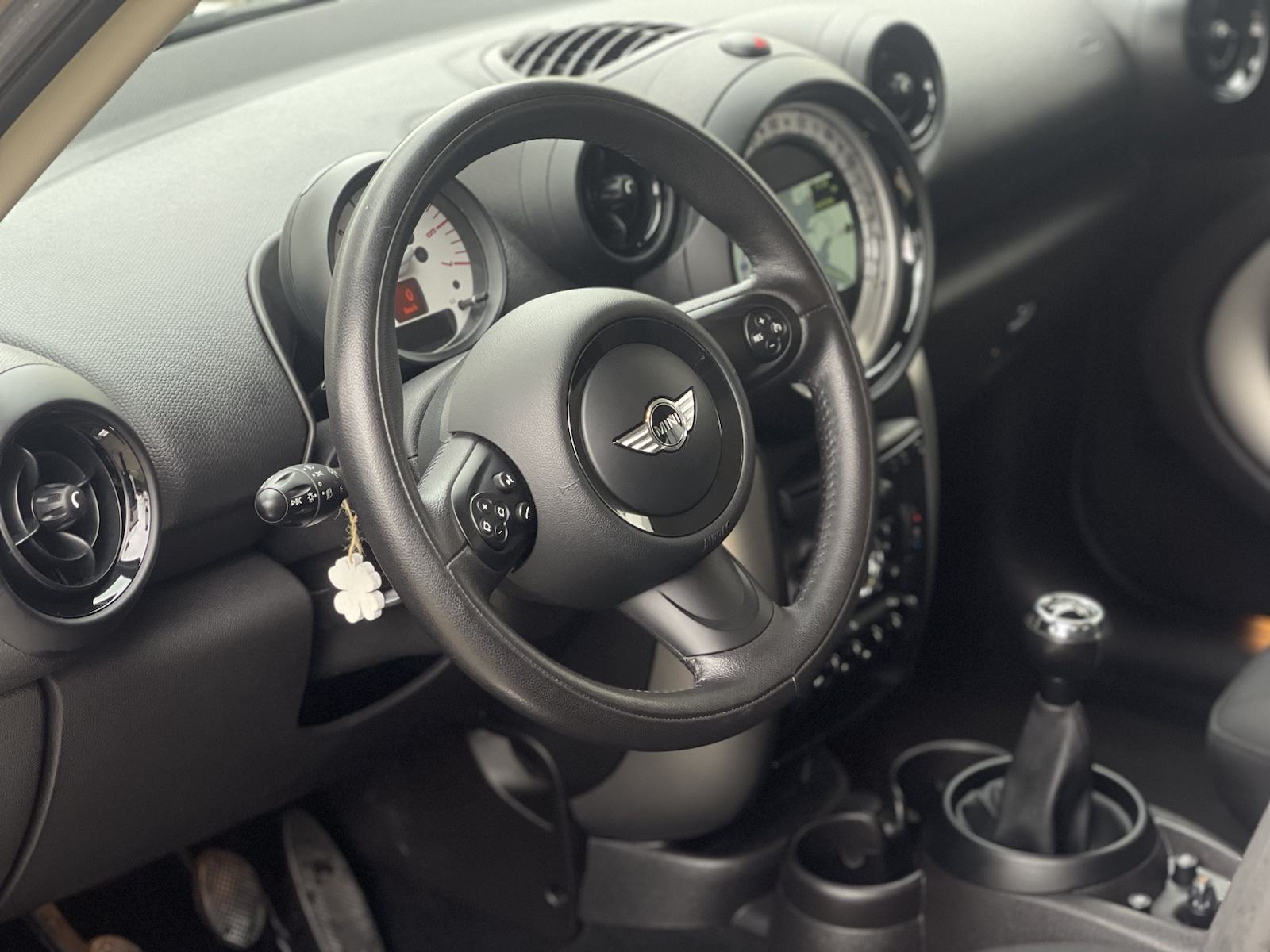 MINI Countryman Cooper 1.6 D - 128 TKM•Servisna•REG 3/27•Alu 17”•Navi, fotografija 7