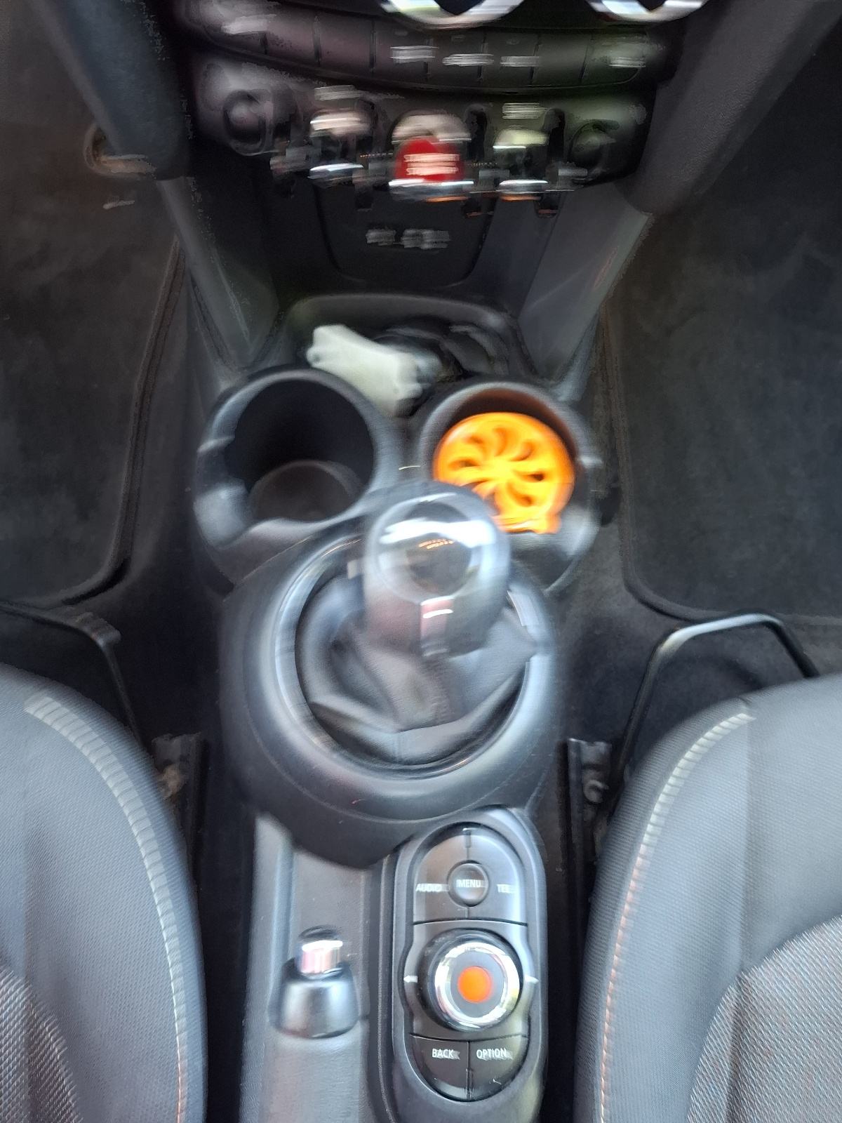 MINI One 1.2 I KLIMA-ALU FELGE 18"-SERVISNA SA RAČUNIMA--VELIKI SERVIS, fotografija 11