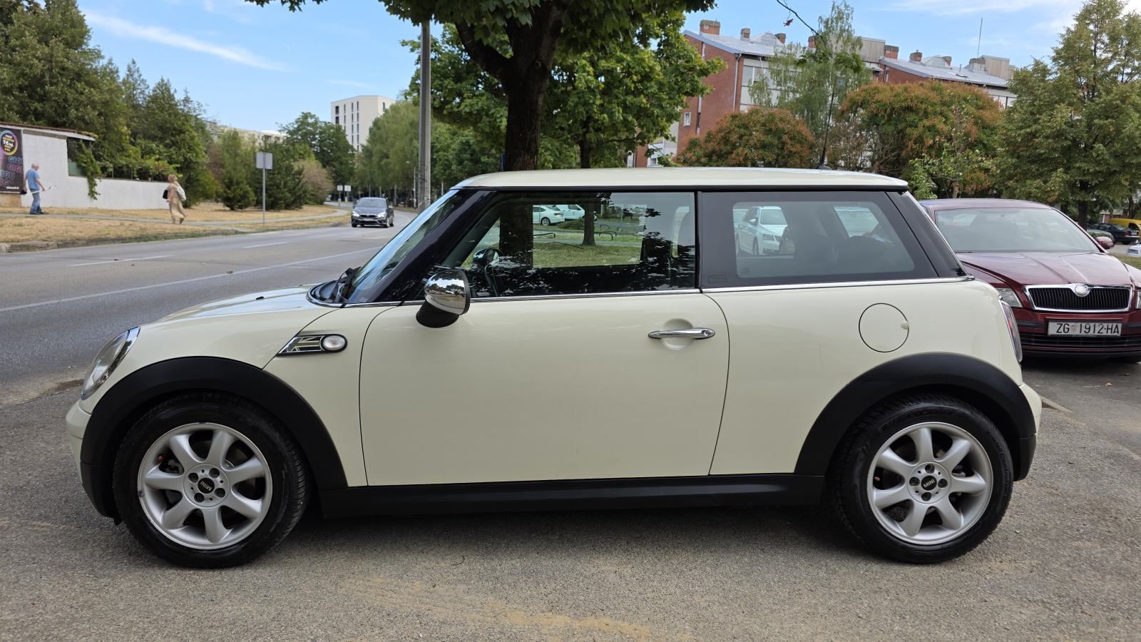 MINI ONE 1.4, reg 12/2026, klima, koža, servisna, tempo, alu, ODLIČAN, fotografija 10