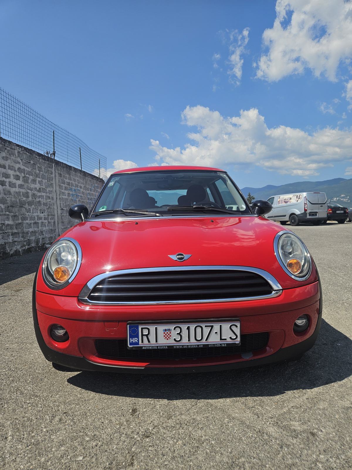 MINI One Osobni automobil, fotografija 2
