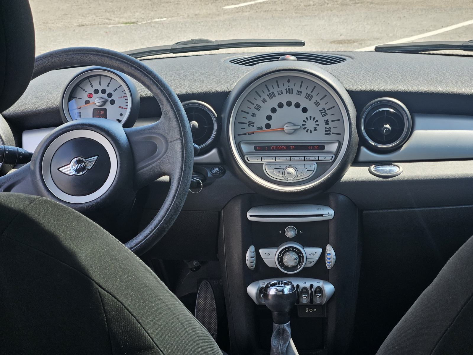 MINI One Osobni automobil, fotografija 5