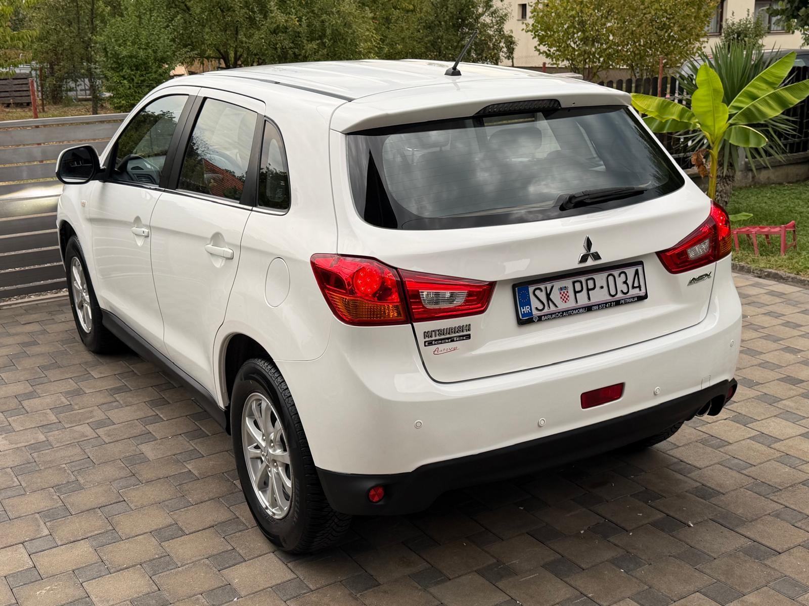 Mitsubishi ASX 1,6 DI-D INFORM 2WD, fotografija 8